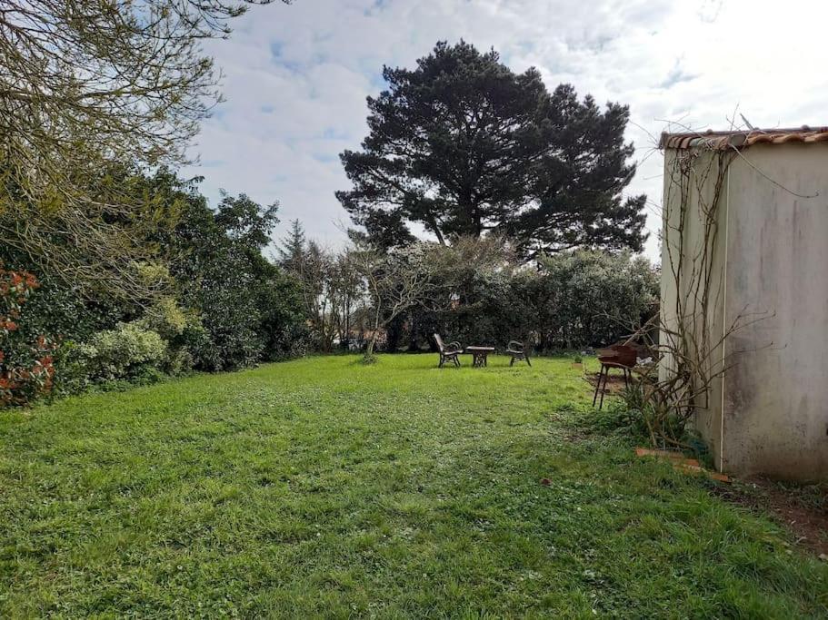 Holiday home Grand Lieu : Maisonnette Au Calme Avec Jardin *